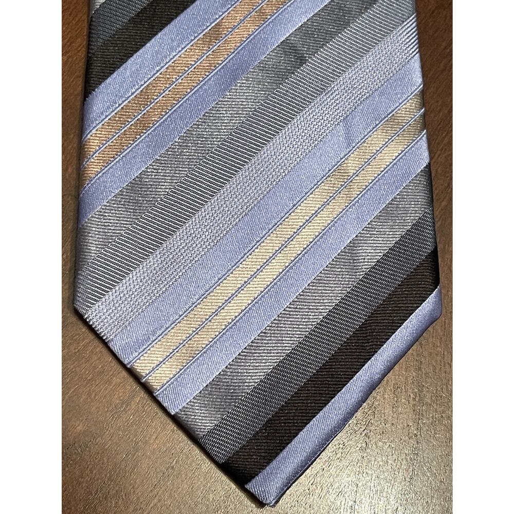 Kenneth Cole Reaction Blue Black 100% Silk Men’s Neck Tie Made In China